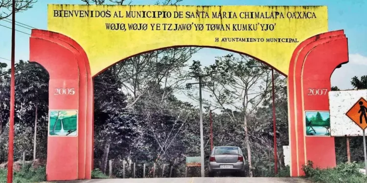 Según las denuncias, estos grupos estarían exigiendo a la población local brindarles refugio y apoyo, bajo amenazas de represalias.