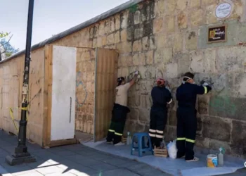 El proyecto contempla colocar una capa de sacrificio que aminore daños futuros y, a la vez, facilite su pronta atención.