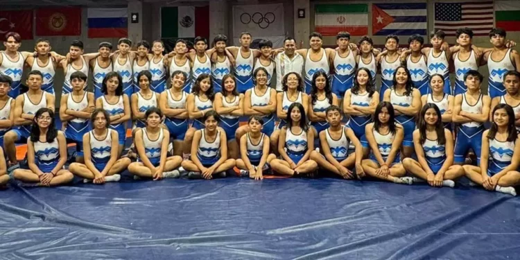 Los luchadores oaxaqueños se encuentran tomando parte en el abierto Mexicano.
