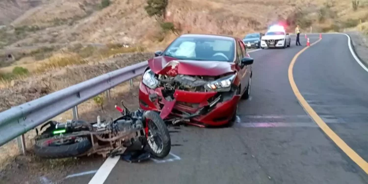 El lesionado fue inmovilizado y trasladado al hospital.
