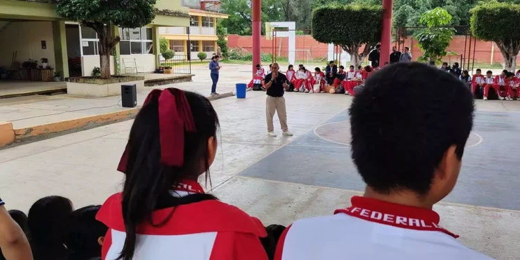 Foto: redes sociales // Escuela Secundaria Federal No. 1 José Vasconcelos emplaza a la Sección 22 y al IEEPCO.