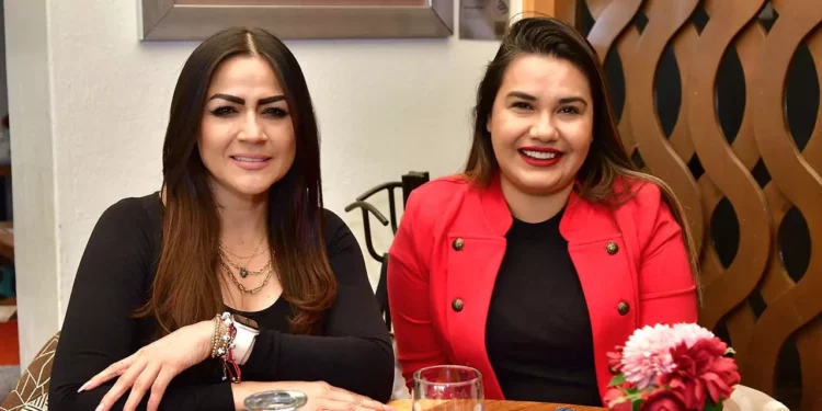 Mara Maciel y Rebeca Luis.