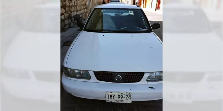 Robaron el vehículo Nissan durante la madrugada del viernes 16 de enero.
