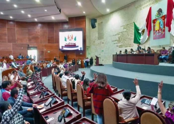 Defiende Congreso aprobar al vapor 32 leyes de ingresos municipales