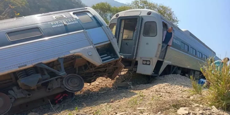 El accidente, ocurrido la mañana del 28 de diciembre del 2025 en Nizanda, Oaxaca, dejó a decenas de heridos y una sensación de inseguridad.