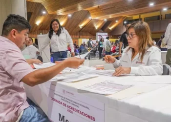 Foto: Gobierno de Oaxaca // Acreditación de nuevas autoridades municipales bajo el sistema normativo interno.