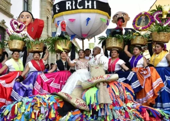 Fotos: Rubén Morales // Amigos y familiares compartieron con ellos este importante acontecimiento que marca el inicio de una nueva etapa en sus vidas.