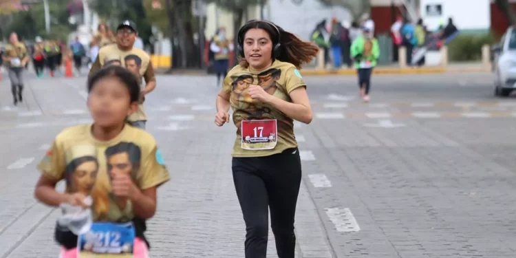 Fotos: Leobardo García Reyes // Con buena asistencia se realizó la Carrera de la Enfermera.