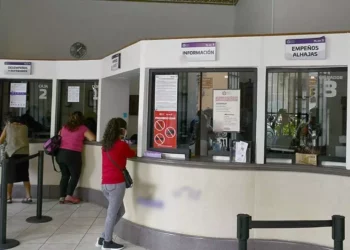 ¿Cuáles son los riesgos y costos de recurrir a casas de empeño?