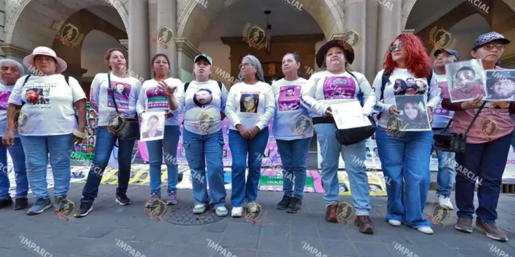Foto: Adrián Gaytán // Colectivos dan cuenta del desinterés e ineficacia oficial por la búsqueda de desaparecidos.