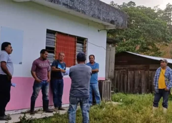 Foto: redes sociales // Comuneros de los Chimalapas amenazados por desplazamiento forzado.