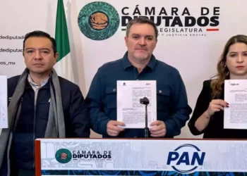 Foto: PAN // Diputados del PAN denuncian anomalías en Interoceánico; incluyen a Gonzalo López Beltrán, hijo del expresidente Andrés Manuel López Obrador