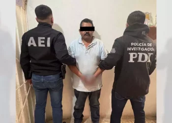 E. M. D. fue certificado médicamente y quedó a disposición de las autoridades ministeriales.