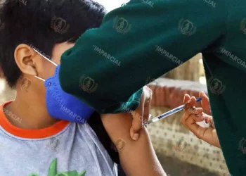 Foto: Archivo El imparcial // En el informe, Oaxaca aparece en el décimo primer lugar con 260 mil 603 dosis aplicadas del biológico SRP, con una cobertura del 79% en la primera dosis, mientras que, en la segunda dosis a los 18 meses y a los seis años, es del 90 y 99%, respectivamente.
