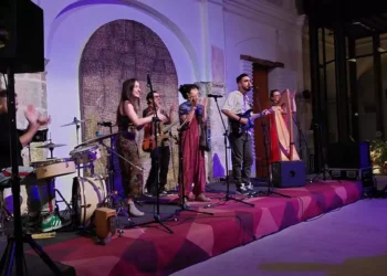 Foto: Facebook Fer Rivas // Presentación de músicos originarios de Escocia