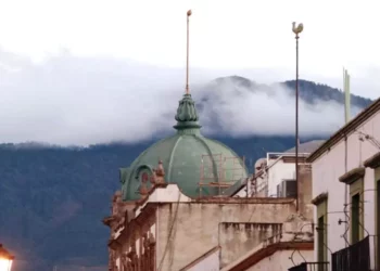 Foto: Adrián Gaytán // El frente frío número 27 y la segunda tormenta invernal, azotó con temperaturas de hasta menos 6 grados centígrados y rachas de viento de 120 kilómetros por horas (k/h) en el estado de Oaxaca.