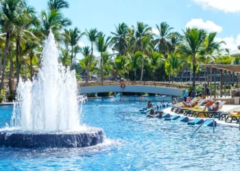 Punta Cana y un parque acuático natural de aventura