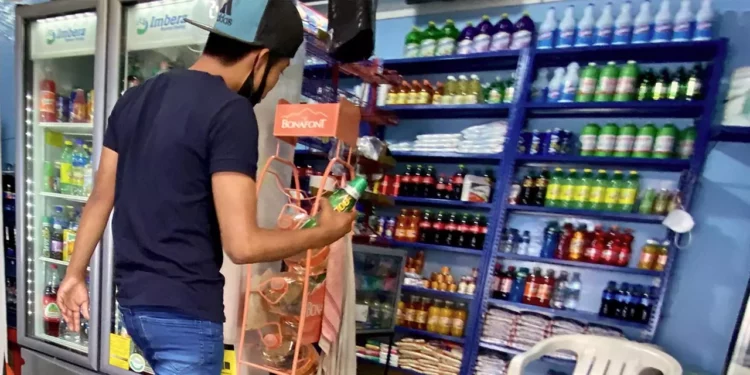 Foto: Archivo El Imparcial // Incremento a los refrescos hizo más empinada la cuesta de enero.