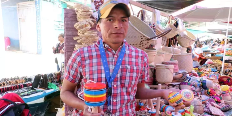 Foto: Adrián Gaytán // Los juguetes artesanales, una opción para los Reyes del hogar.