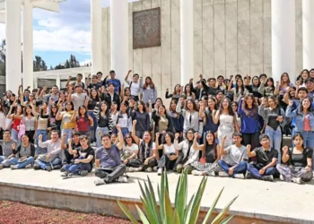 Foto: Gaceta de la UNAM // La comunidad estudiantil de la primera generación de la ENES Oaxaca.