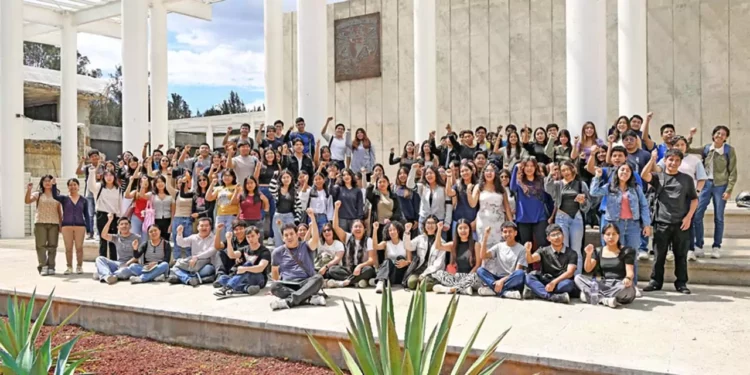 Foto: Gaceta de la UNAM // La comunidad estudiantil de la primera generación de la ENES Oaxaca.