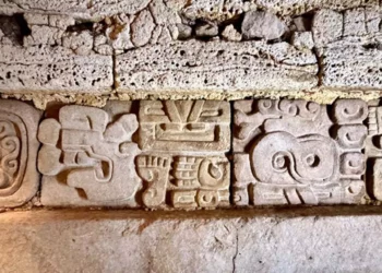 La decoración de este descubrimiento revela que es una tradición funeraria zapoteca muy compleja.