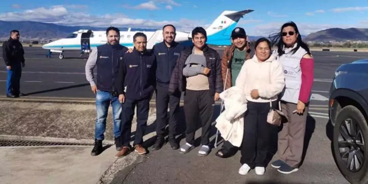 Foto: redes sociales // La familia juarense de regreso a su tierra luego de la tragedia.