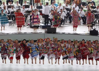 La Guelaguetza, según el gobierno estatal, "no es una marca ni un espectáculo de libre uso comercial".