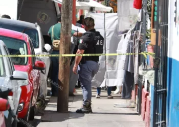 Foto: Adrián Gaytán // Luego del asesinato, alud de policías en la calle de Trujano.