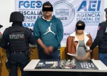 Cateo en Teotitlán deja dos detenidos y drogas aseguradas en presunto punto de narcomenudeo