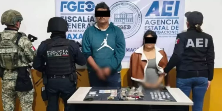 Cateo en Teotitlán deja dos detenidos y drogas aseguradas en presunto punto de narcomenudeo