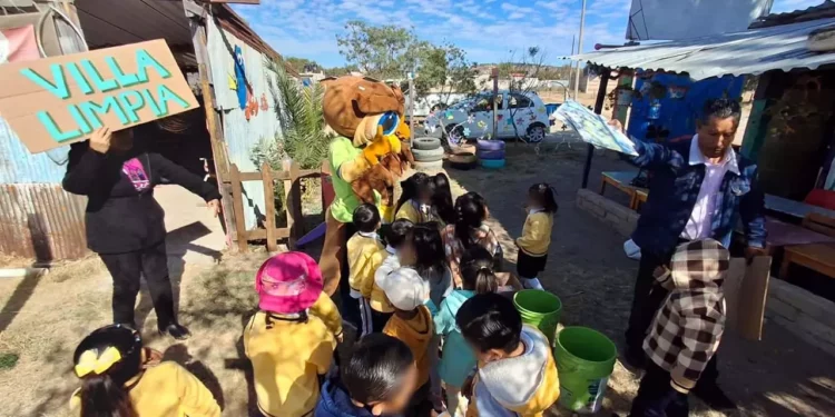 Niñas y niños del preescolar Corazón Mixteco participaron en actividades de educación ambiental.