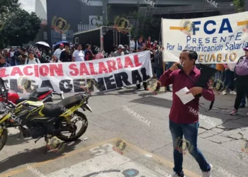 Foto: Jesús Santiago // Integrantes del STEUABJO en una de las protestas realizadas en la colonia Reforma.