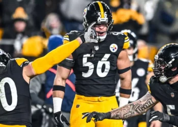 Steelers vencen a Ravens en un final de infarto y aseguran su pase a la Postemporada de la NFL
