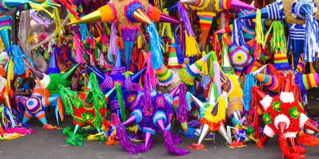 Ayuntamiento convoca a artesanos para revivir tradición de piñatas en Día de Reyes