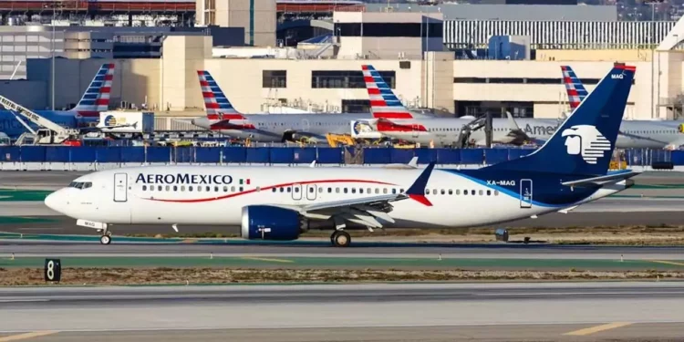 Advierte EU a aerolíneas de acciones militares en México