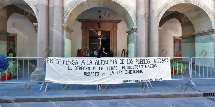 Foto: Adrián Gaytán // Se inconforman habitantes de Santiago Xanica; no reconocen los resultados de las asambleas comunitarias.