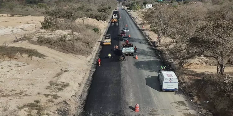 SICT inicia licitación para la vía 200, tramo Pochutla–Huatulco