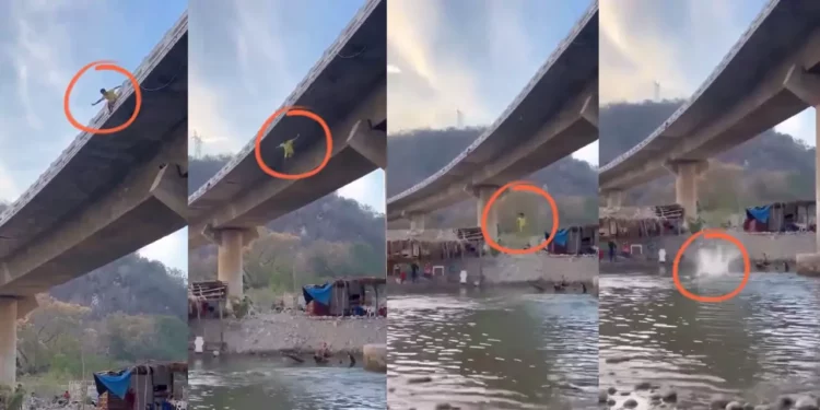 IMÁGENES | Video viral muestra peligroso lanzamiento desde puente en Barra de Copalita