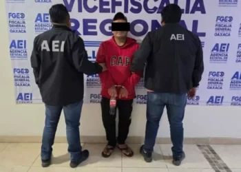 Arresto en carretera destapa presunto suministro de droga en Valles Centrales