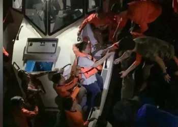 VIDEO | Tragedia marítima en Filipinas: ferry con 350 pasajeros naufraga y deja al menos 18 muertos
