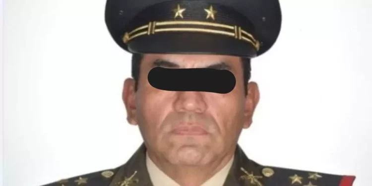 A un paso de la justicia: Buscan a coronel en retiro clave en asesinato de alcalde de Uruapan