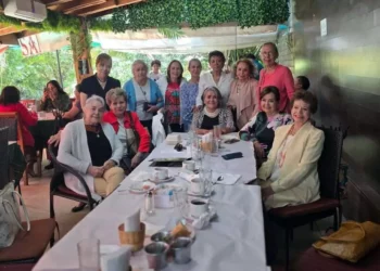 Foto: cortesía // Alma Rosa Balderas celebró su cumpleaños rodeada del cariño de sus amigas.