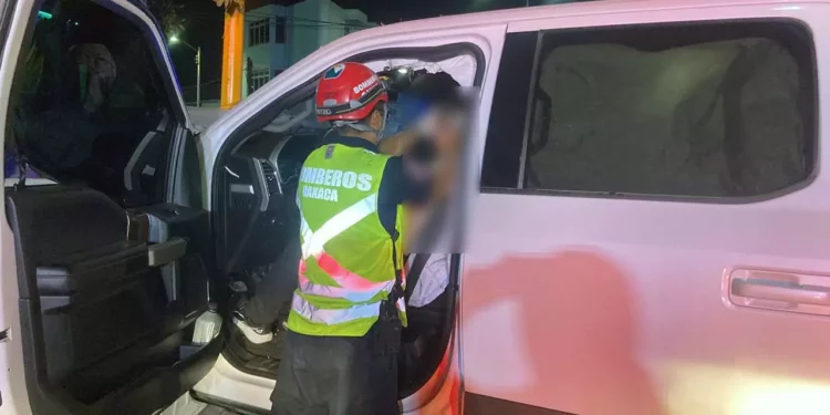 El lesionado fue trasladado a un hospital para su atención.