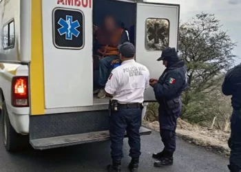 La mujer identificada como Soledad Mata, de 51 años de edad, resultó lesionada.