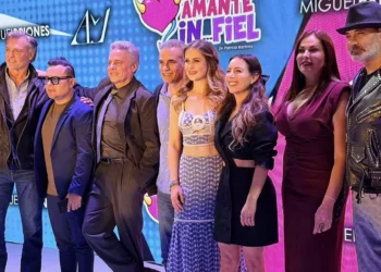 La trama narra los intentos de Marcel, una escritora, por descubrir las infidelidades de su esposo, Guillermo, quien es un productor famoso.