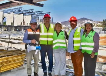 Foto: redes sociales // Poco claro el convenio pactado entre Cristian Carreño y la fundación Harp Helú para ceder terrenos de la UABJO a un particular.