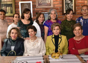 Fotos: Rubén Morales // Tethé Fernández Pichardo celebró su cumpleaños acompañada de sus entrañables amigas, durante un cálido desayuno en la Verde Antequera.