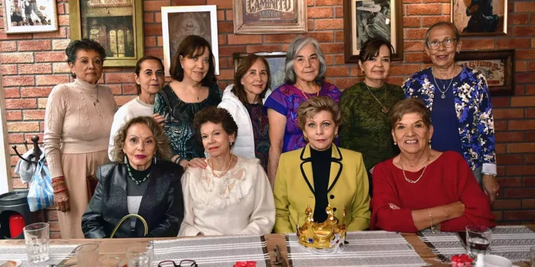 Fotos: Rubén Morales // Tethé Fernández Pichardo celebró su cumpleaños acompañada de sus entrañables amigas, durante un cálido desayuno en la Verde Antequera.