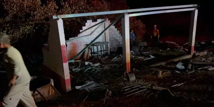 Una fuerte explosión en el paraje San Mateo movilizó a los cuerpos de emergencia.